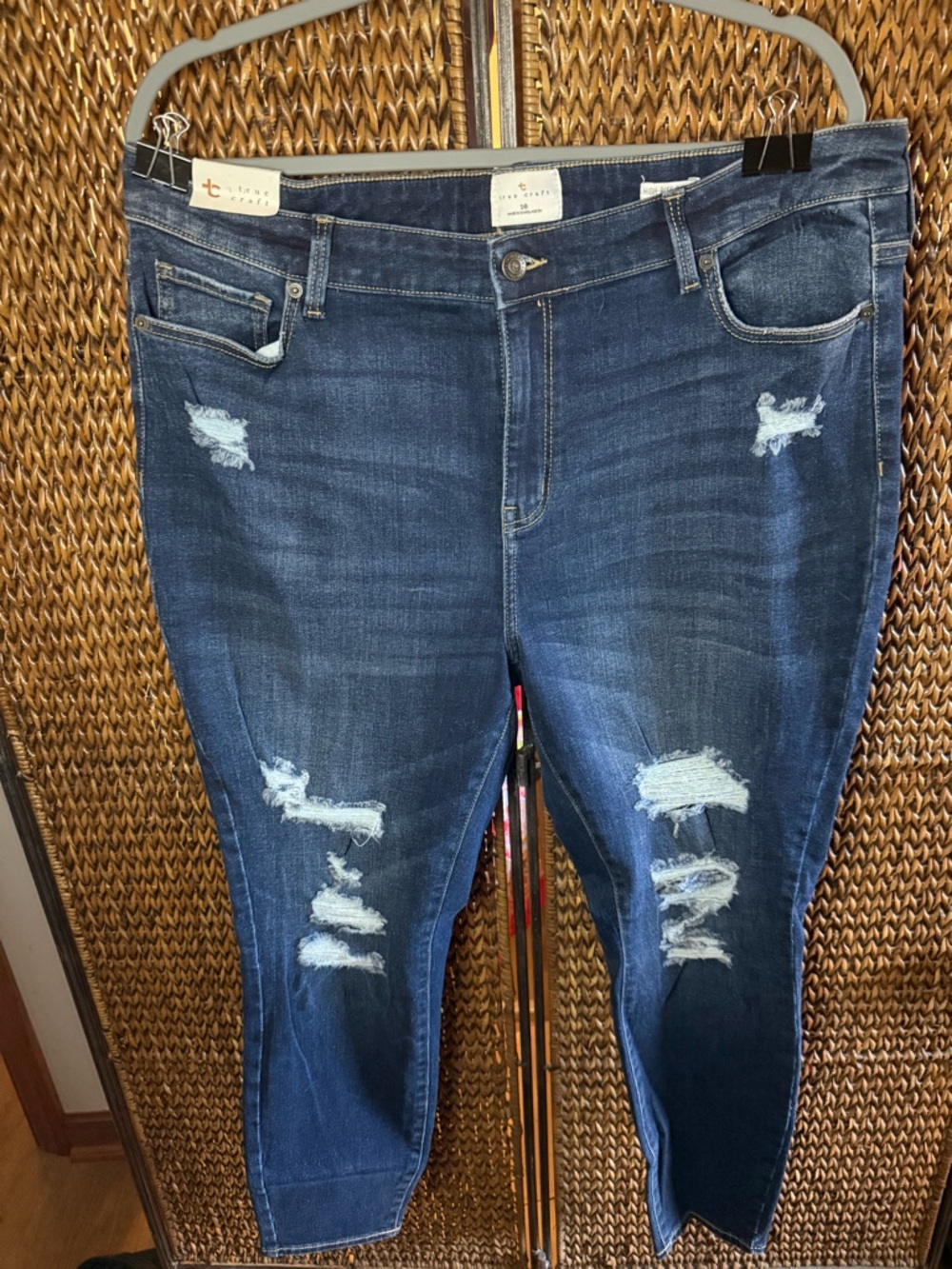 NWOT True Craft Dark Denim Distressed High Rise Skinny Jeans